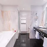 Ξενοδοχείο Mercure Dresden Elbland 4*