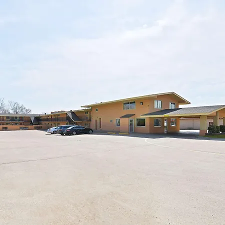 Mercure Dresden Elbland מלון