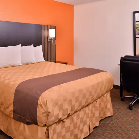 Mercure Dresden Elbland מלון 4*