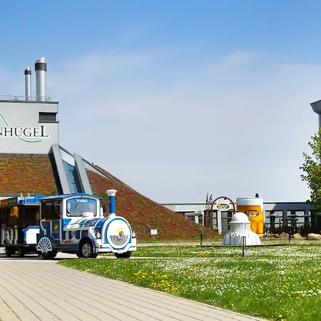 Hotell Mercure Dresden Elbland 4*