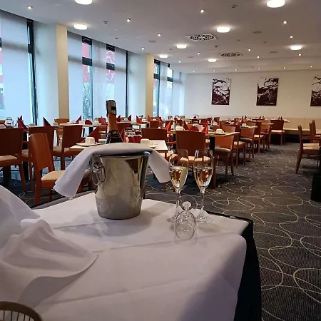 Szálloda Mercure Dresden Elbland Riesa