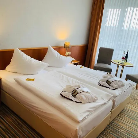 Mercure Dresden Elbland 4*