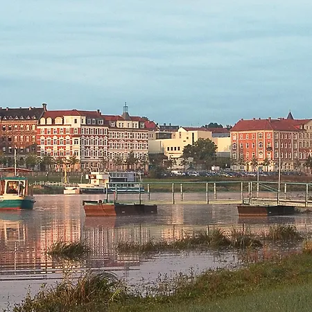 Hotel Mercure Dresden Elbland 4*