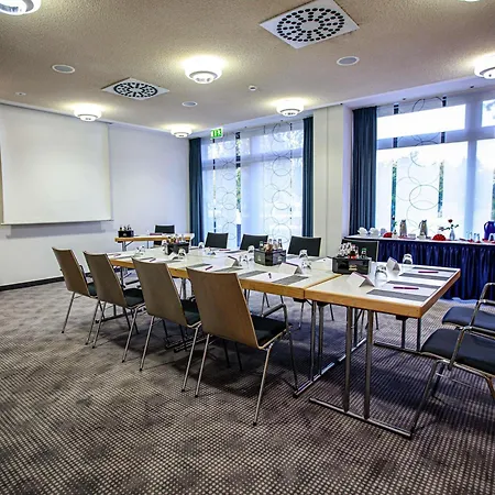 Mercure Dresden Elbland ריזה