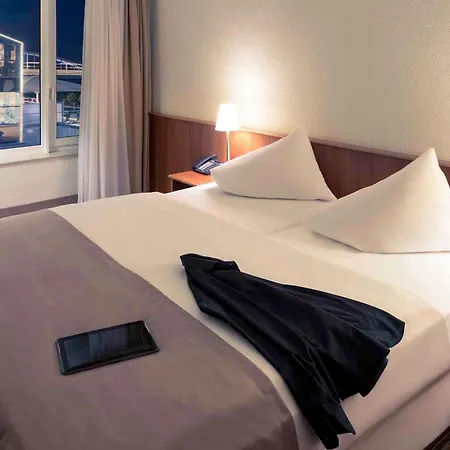 Mercure Dresden Elbland Hotel 4*