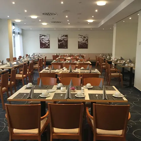 מלון Mercure Dresden Elbland