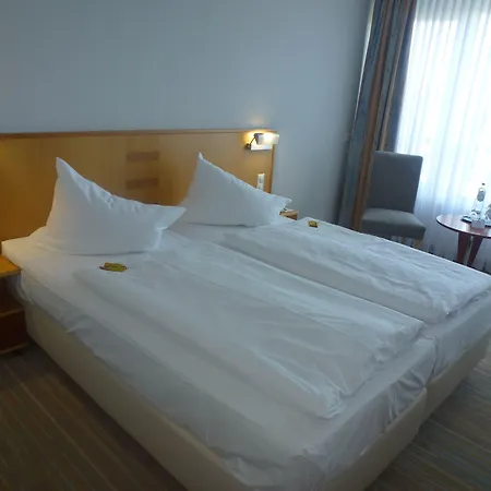 מלון Mercure Dresden Elbland