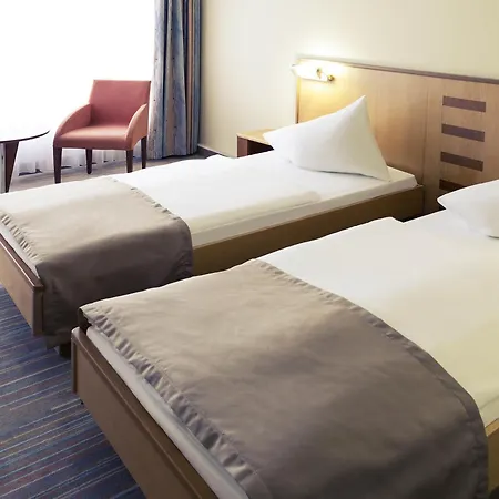 Mercure Dresden Elbland 4*