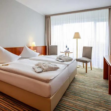 Mercure Dresden Elbland מלון 4*