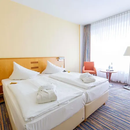 Hotel Mercure Dresden Elbland 4*