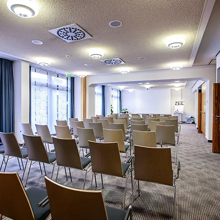 Mercure Dresden Elbland リーザ