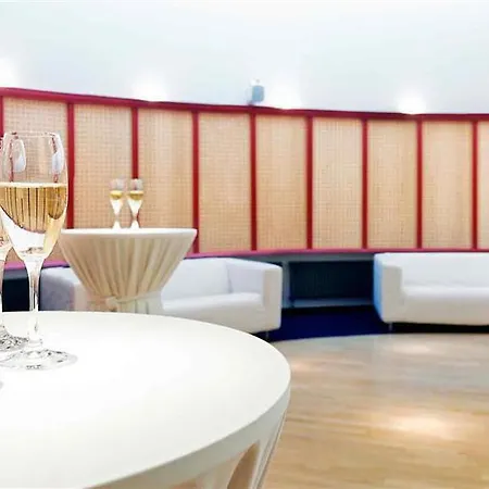 Mercure Dresden Elbland 4* ריזה