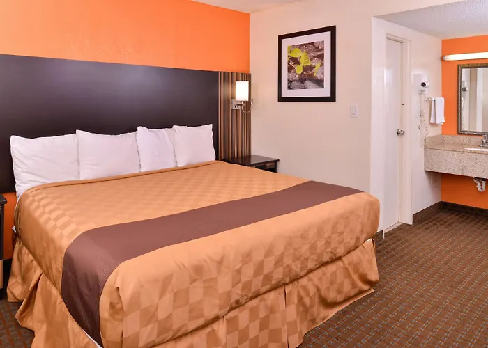 Ξενοδοχείο Mercure Dresden Elbland 4*