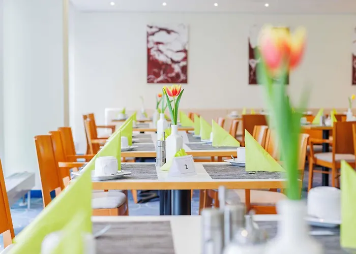 Mercure Dresden Elbland מלון 4*