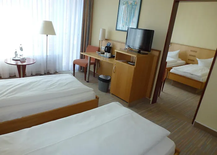 Hotel Mercure Dresden Elbland 4*